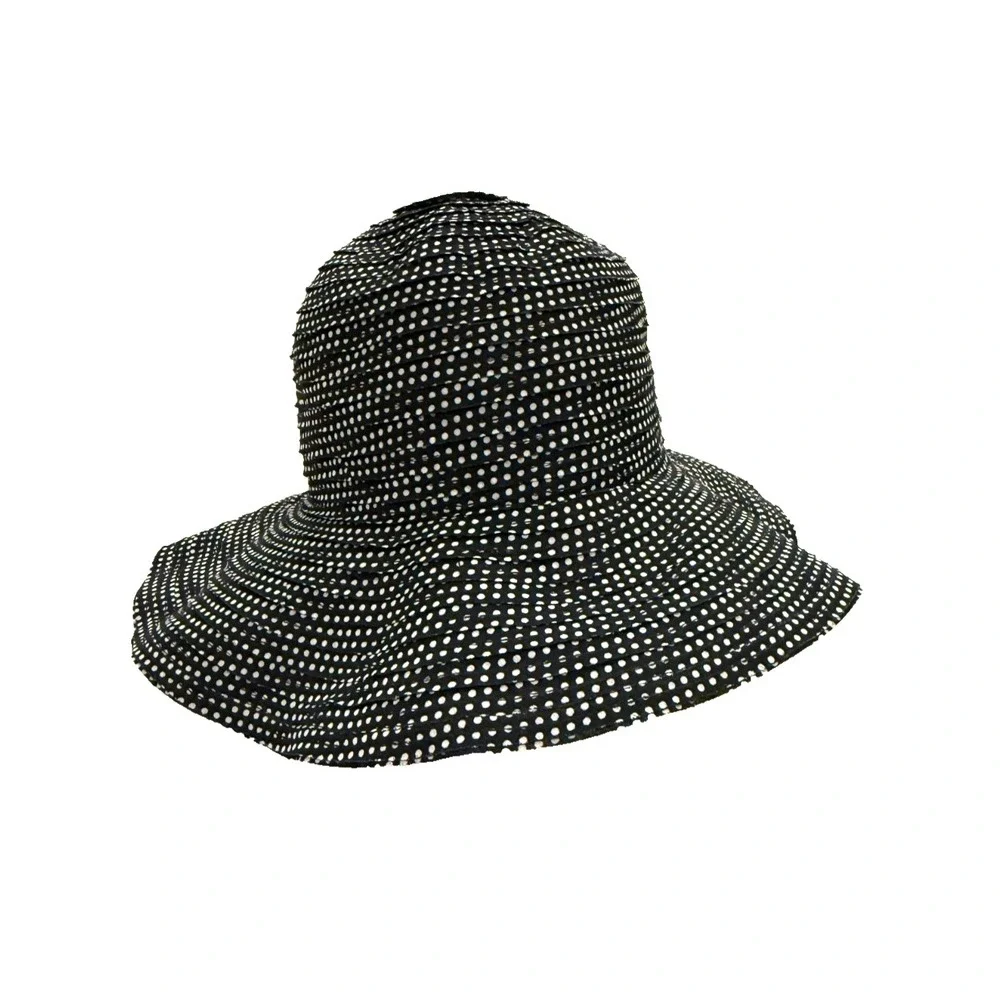 Wallaroo Hat Company Women's Petite Scrunchi Hat; Black/White; UPF 50+  One Size